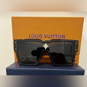 Louis Vuitton cyclone glasses